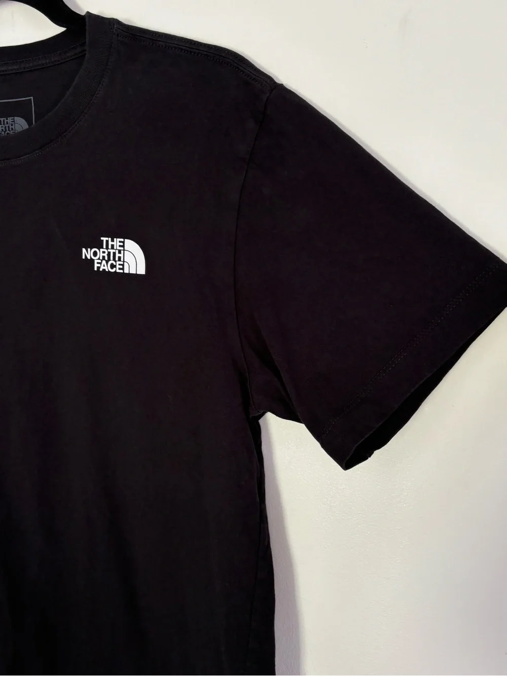 North Face Men’s Black Crewneck T Shirt Size Small Outdoor Kayak